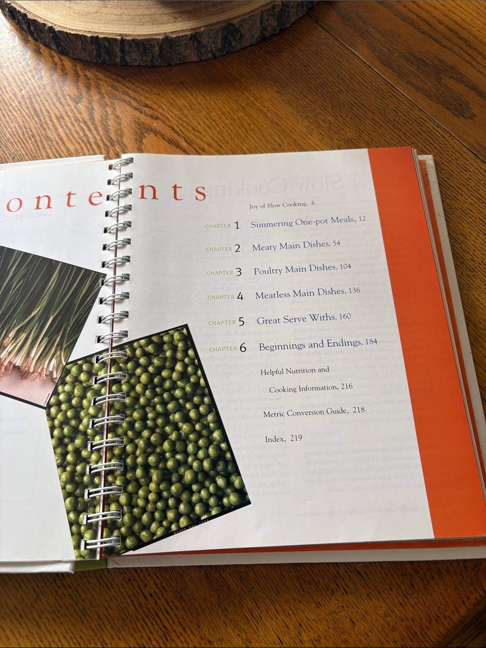 Betty Crocker Slow Cooker Cookbook — White Cover with Full-Color Food Photo - Picture 3 of 8
